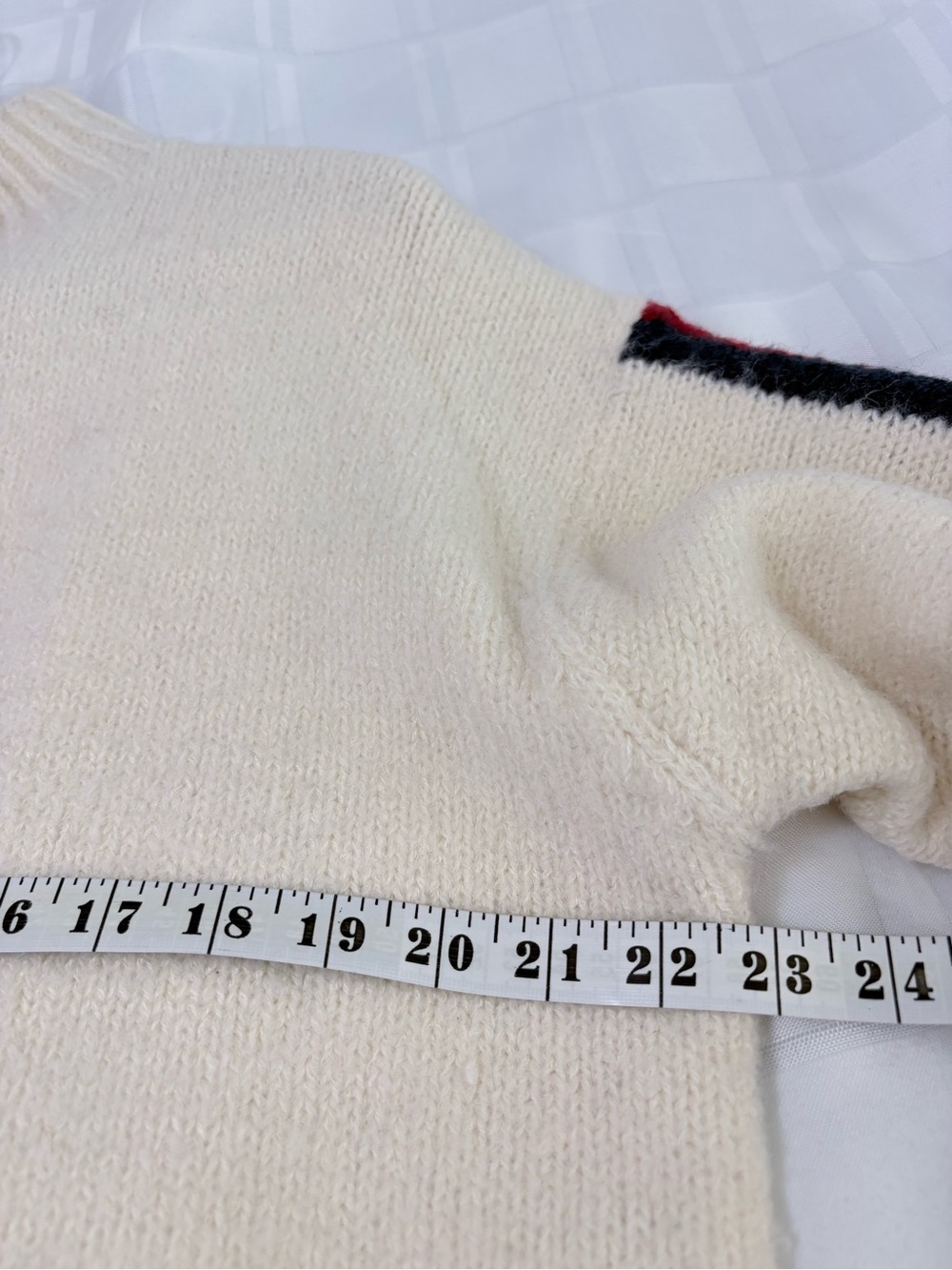 NWT Lyla + Luxe Cream Rib-Neck Sweater with Red & Navy Stripe Cuff Sz Large - Picture 12 of 12